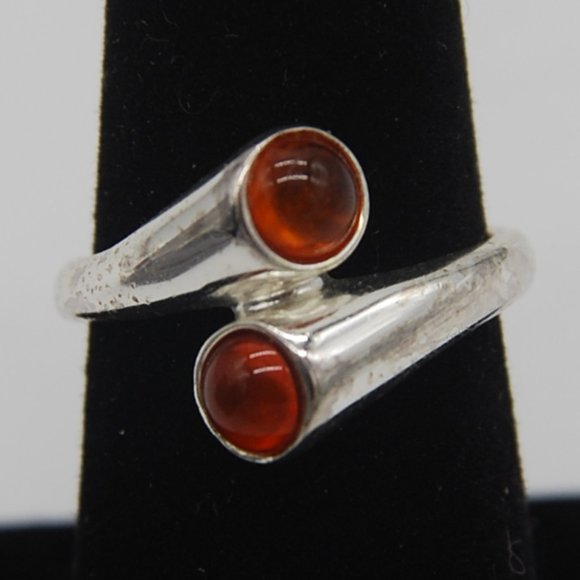 .925 Sterling Ring with 2 Hessonite Stones, Very Pretty Design - Picture 2 of 6